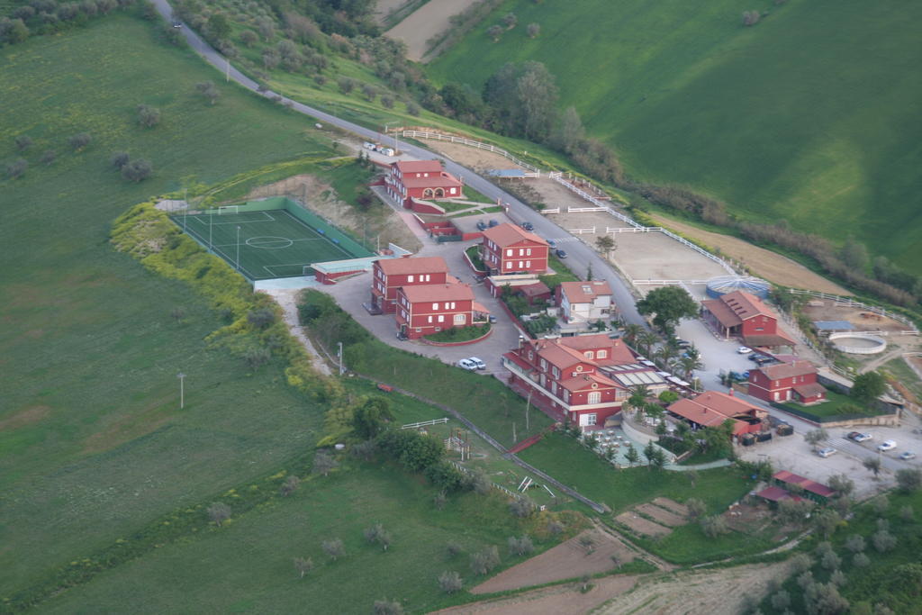 Fattoria Cerreto Mosciano SantʼAngelo Exterior foto